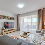 別荘 Townhouse Dakota - Amazing Sea View, Pool Area And Bbq *