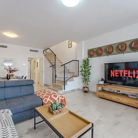 Townhouse Dakota - Amazing Sea View, Pool Area And Bbq
