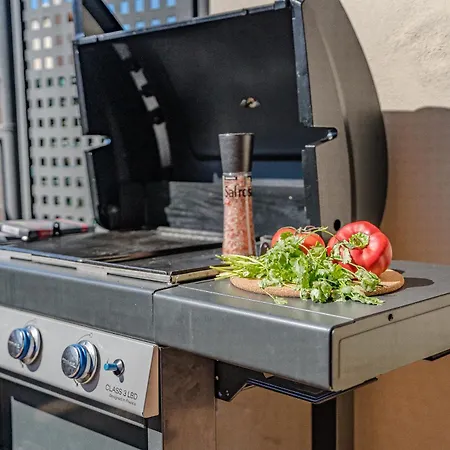 Luxury Dakota Puerto de Santiago