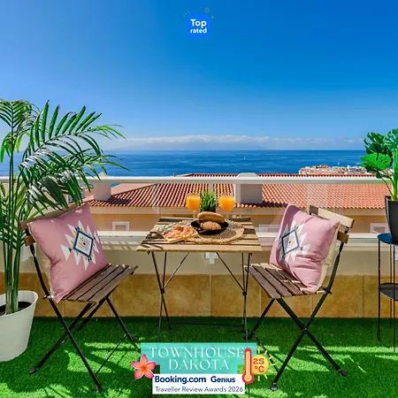 Casa vacanze Townhouse Dakota - Amazing Sea View, Pool Area And Bbq